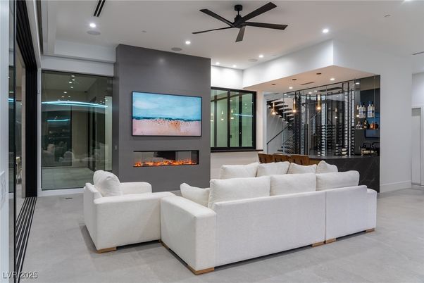 Fireplace, Interior, Living room, Pendant Lights, Recessed Lighting, Wine Storage