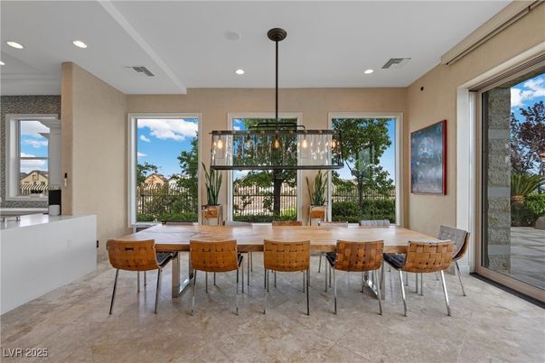 Dining room, Interior, Pendant Lights, Recessed Lighting