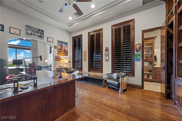 Home Office, Interior, Recessed Lighting, Wood Texture Flooring