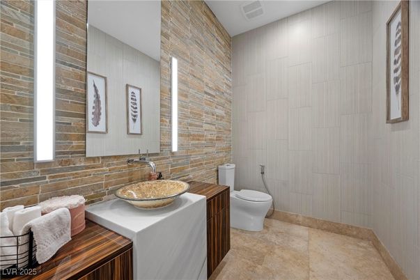 Bathroom, Interior, Stone Walls