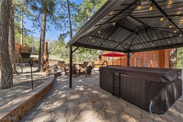 Exterior, Hot Tub