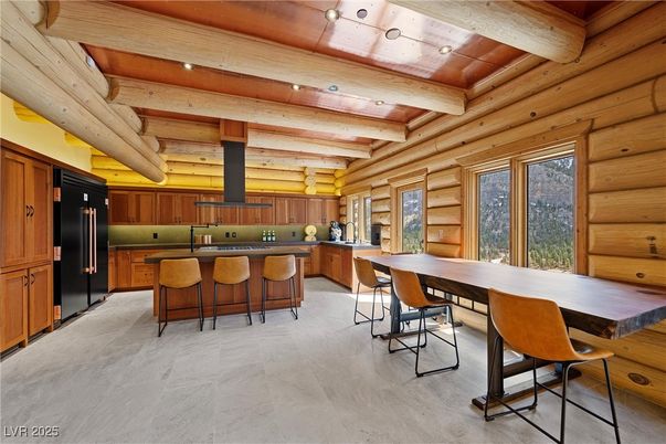Dining room, Interior, Kitchen, Wooden Beams, Wooden Ceilings, Wooden Walls