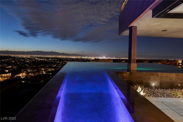Exterior, Pool, Water