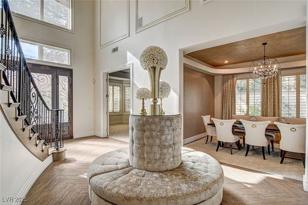 Chandelier, Dining room, Interior, Recessed Lighting, Wood Texture Flooring