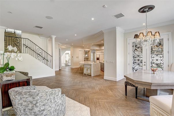Chandelier, Dining room, Interior, Kitchen, Recessed Lighting, Wood Texture Flooring