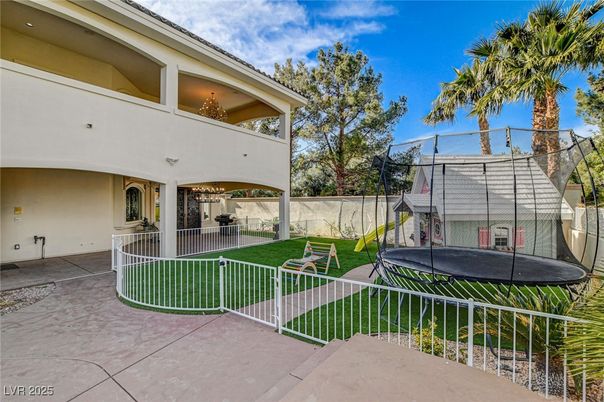 Backyard, Exterior, Playground