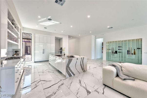 Bathroom, Interior, Marble, Recessed Lighting