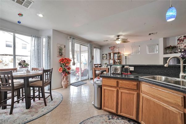Dining room, Interior, Kitchen, Recessed Lighting