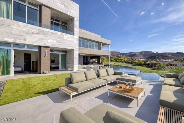 Backyard, Exterior, Water