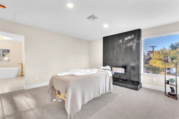 Fireplace, Interior, Recessed Lighting