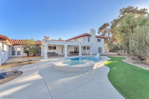 Backyard, Exterior, Pool