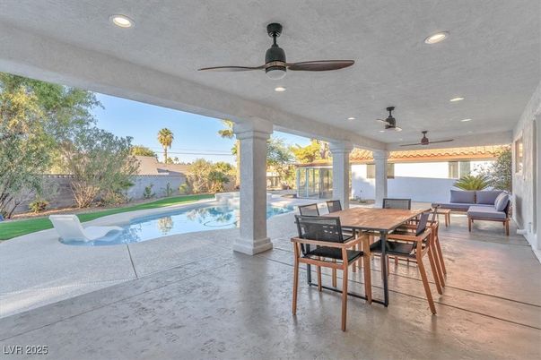 Exterior, Pool, Recessed Lighting