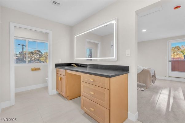 Bathroom, Interior, Recessed Lighting