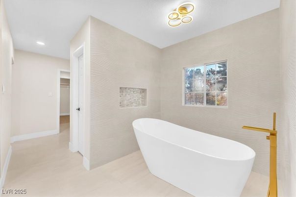 Bathroom, Free Standing Baths, Interior, Recessed Lighting