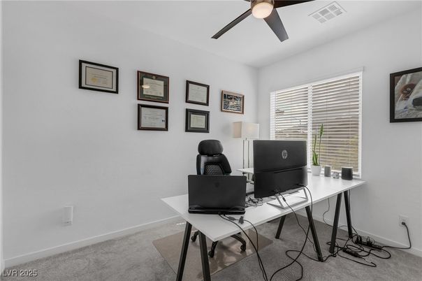 Home Office, Interior