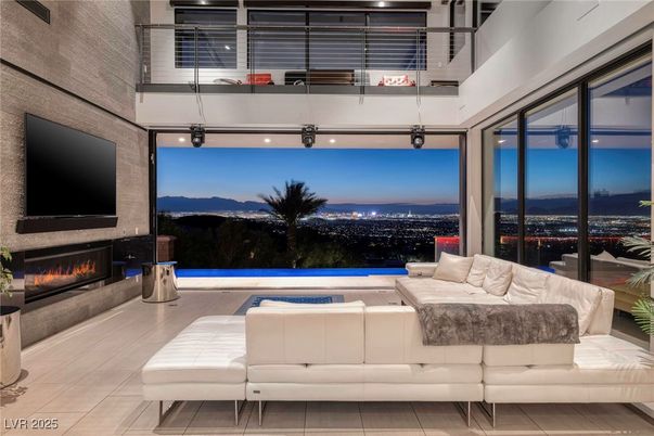 Fireplace, Interior, Living room