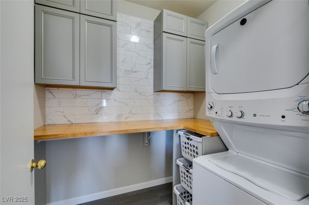 Interior, Marble Walls, Washer
