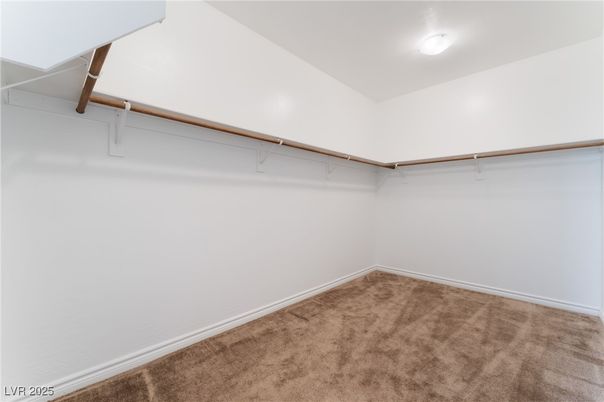 Empty room, Interior, Walk-in Closets