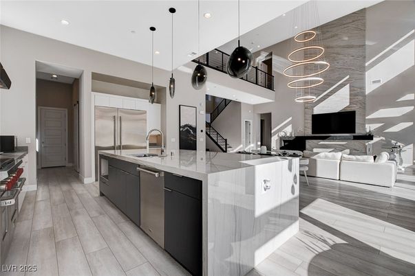 Interior, Kitchen, Living room, Pendant Lights, Recessed Lighting, Stainless Steel Appliances, Wood Texture Flooring