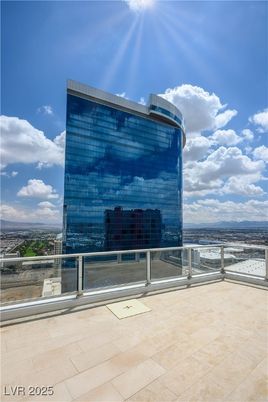 Exterior, Other, Skyline