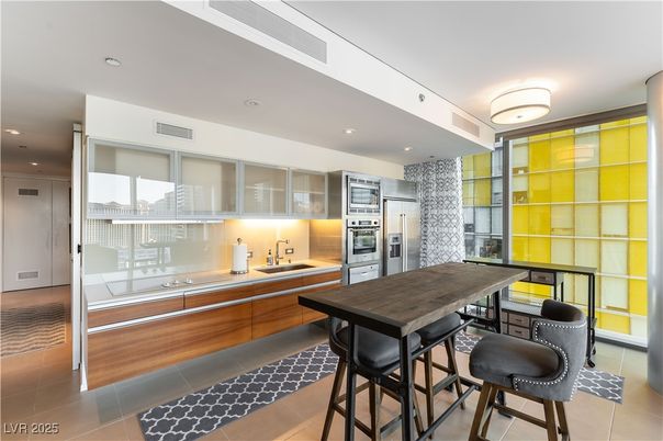 Dining room, Interior, Kitchen, Recessed Lighting, Stainless Steel Appliances