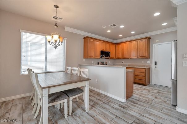 Dining room, Interior, Kitchen, Pendant Lights, Recessed Lighting, Wood Texture Flooring