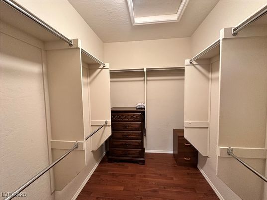Interior, Walk-in Closets, Wood Texture Flooring