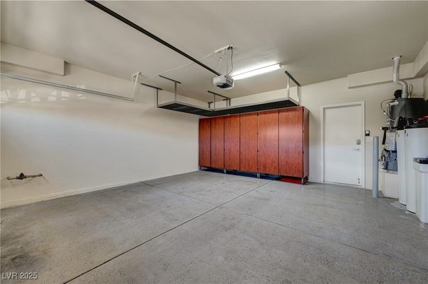 Garage, Interior