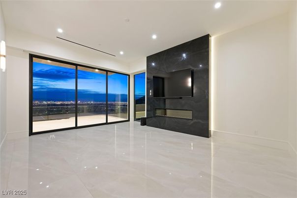Empty room, Fireplace, Interior, Recessed Lighting, Water