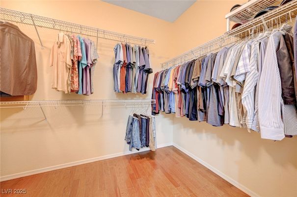 Interior, Walk-in Closets, Wood Texture Flooring
