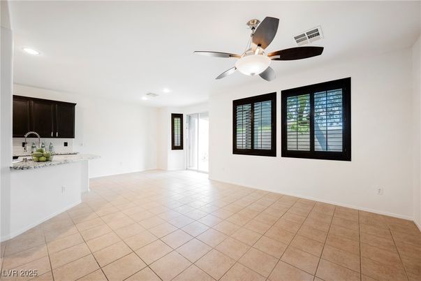 Empty room, Interior, Kitchen, Recessed Lighting