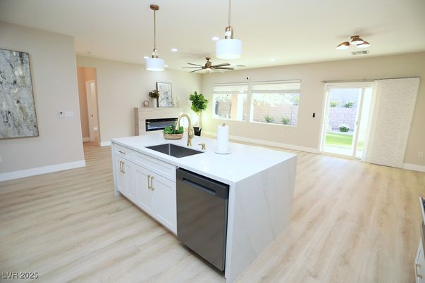 Fireplace, Interior, Kitchen, Pendant Lights, Recessed Lighting, Wood Texture Flooring