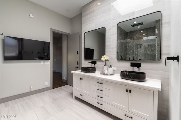 Bathroom, Dual Sink Vanities, Interior, Recessed Lighting, Wood Texture Flooring