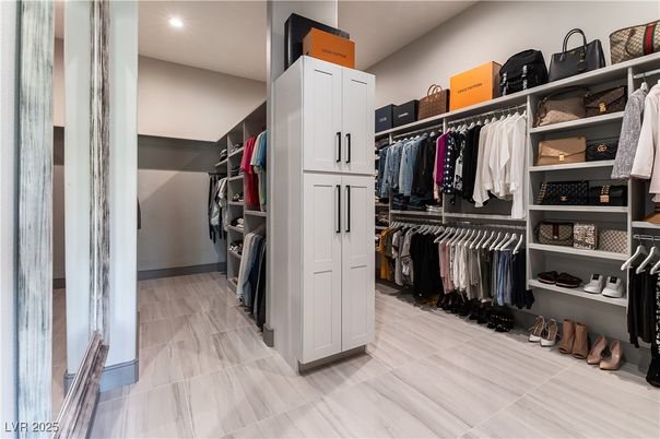 Interior, Recessed Lighting, Walk-in Closets