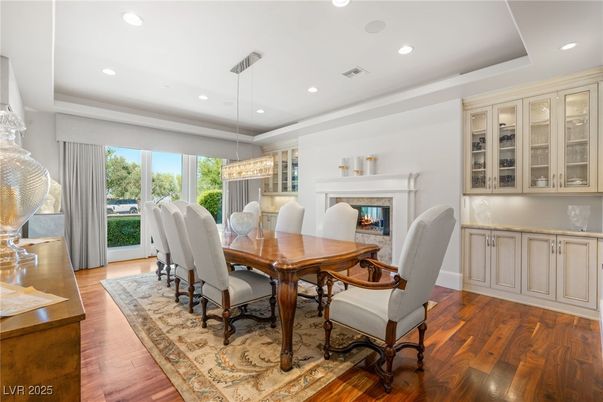 Chandelier, Dining room, Fireplace, Interior, Pendant Lights, Recessed Lighting, Wood Texture Flooring