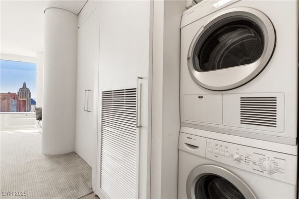 Interior, Utility Closets, Washer, Water