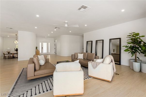 Dining room, Interior, Living room, Pendant Lights, Recessed Lighting, Wood Texture Flooring