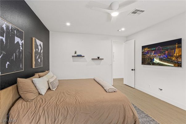 Bedroom, Interior, Recessed Lighting, Wood Texture Flooring
