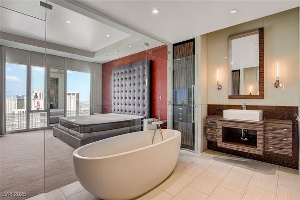 Bathroom, Free Standing Baths, Glass Shower, Interior, Recessed Lighting