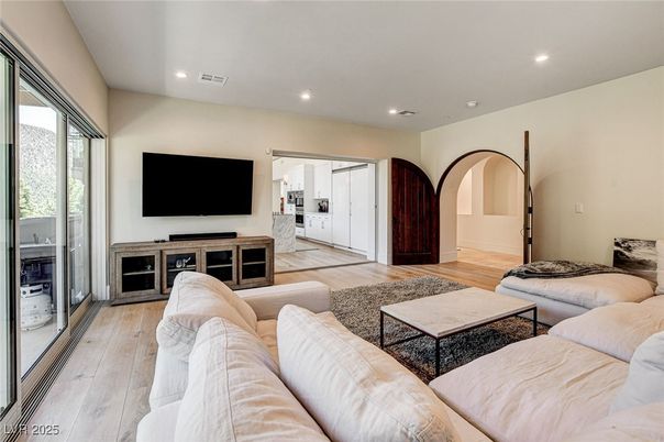 Interior, Living room, Recessed Lighting, Wood Texture Flooring