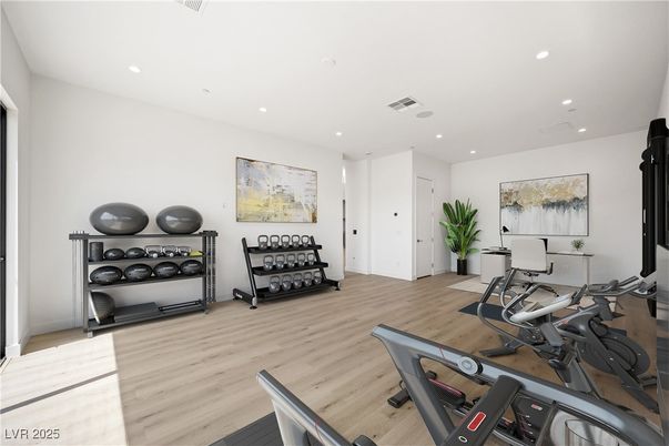 Fitness Equipment, Interior, Recessed Lighting, Wood Texture Flooring