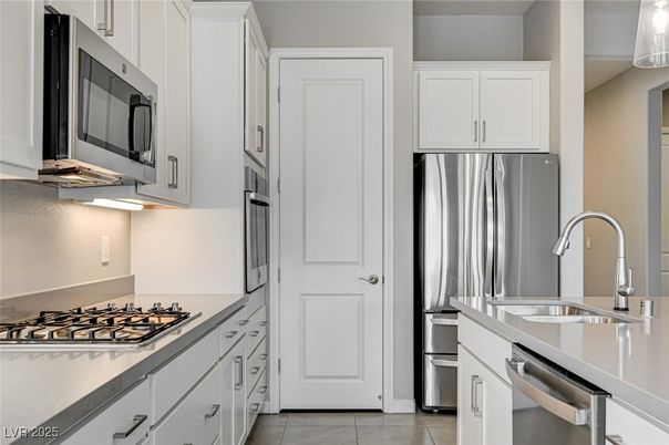 Interior, Kitchen, Stainless Steel Appliances