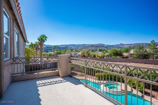 Exterior, Pool, Other