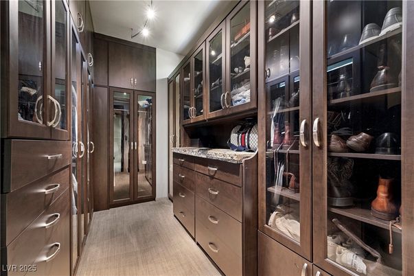Interior, Walk-in Closets