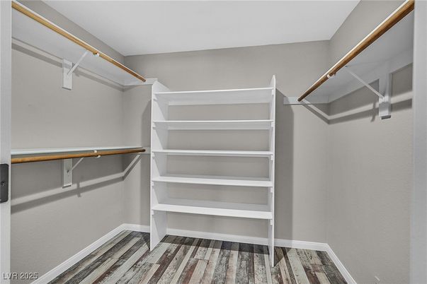 Interior, Walk-in Closets, Wood Texture Flooring