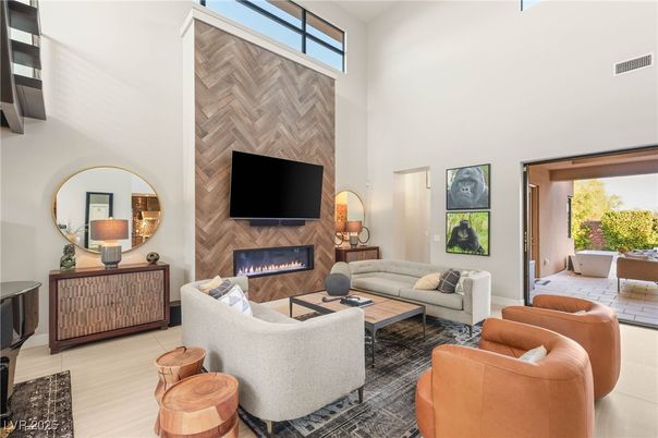 Fireplace, Interior, Living room
