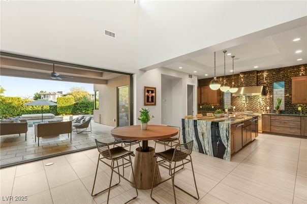 Dining room, Interior, Kitchen, Living room, Pendant Lights, Recessed Lighting, Stainless Steel Appliances