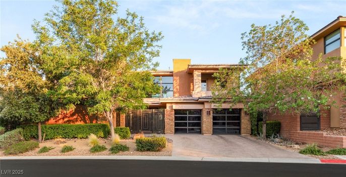 Attached, Exterior, Facade, Modern