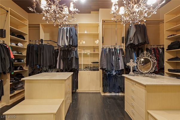 Chandelier, Interior, Walk-in Closets, Wood Texture Flooring
