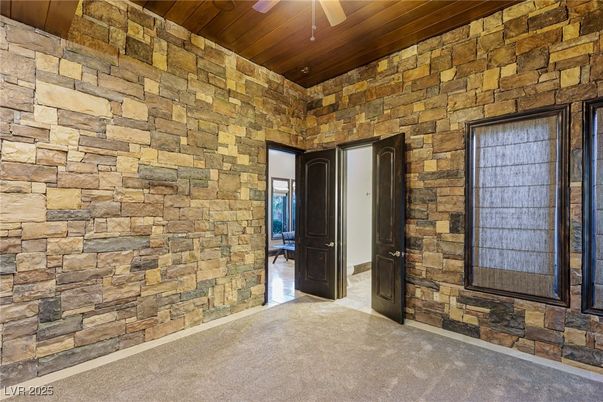 Empty room, Interior, Stone Walls, Wooden Ceilings